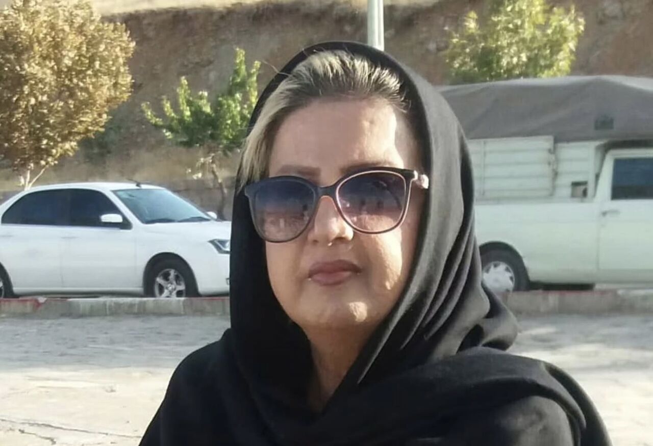 درگذشت هنرمند پیشکسوت سنندجی، "دایه مینا" آسمانی شد