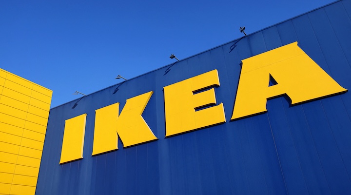 Ikea تبلیغات را پس از شکایت استانداردهای آگهی حذف می کند