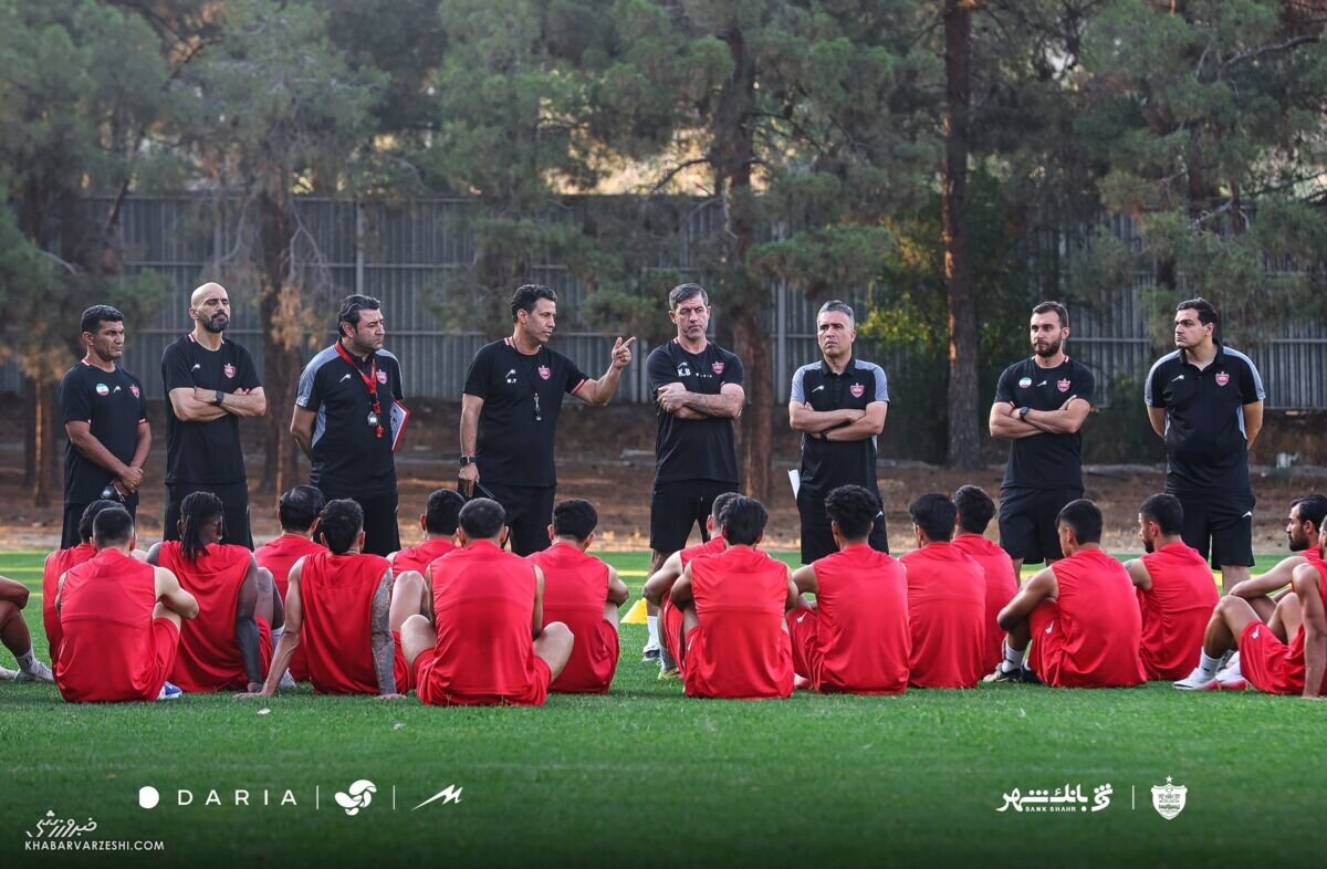 قدم زدن روی شمشیر دو لبه | پرسپولیس چند سال جوانتر شد؟