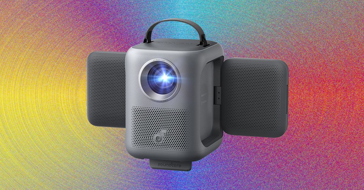 بررسی پروژکتور Soundcore Nebula P1i: طراحی جدید، مشکلات کلاسیک