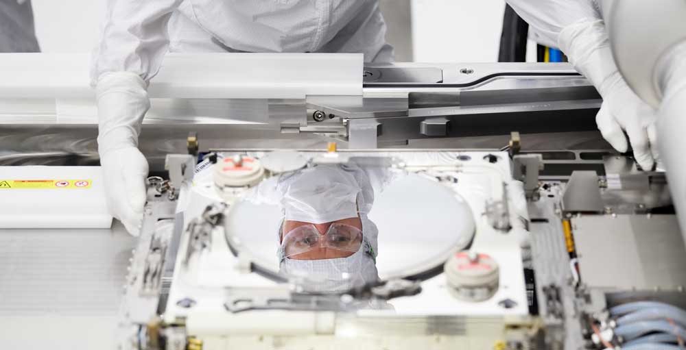 سقوط سهام ASML در اخبار چین، منجر به کاهش سهام تراشه ها می شود