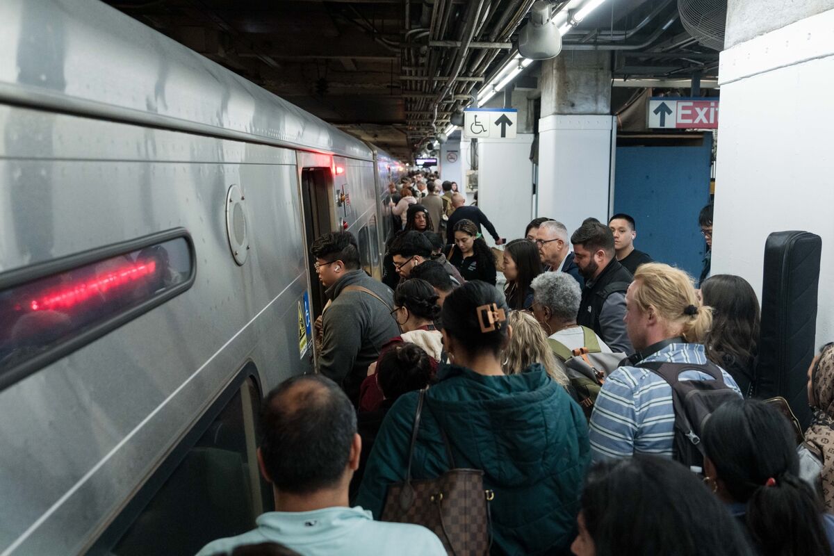 LIRR Ridership از سطوح قبل از کووید در ماه پیروزی نیکس فراتر رفت
