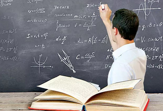 معلم UP به دلیل استفاده از اسناد جعلی برای ایمن کردن شغل 26 سال پیش رزرو شد
