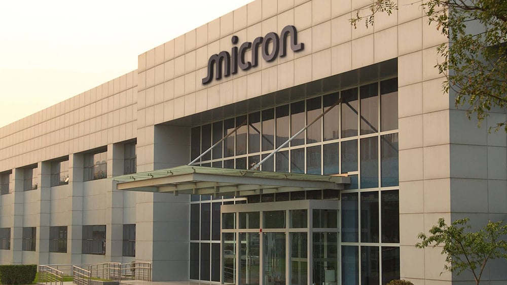Micron Stock به دلیل فروش نیمه هادی که بخار را به دست می آورد، غواصی می کند