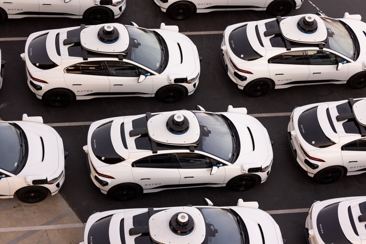 Waymo، اپراتورهای روباتاکسی با بررسی‌های جدید در مورد شکست‌های واکنش اضطراری روبرو هستند