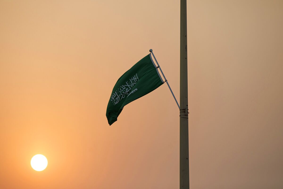 شبه نظامیان در عراق برای دومین روز به تاسیسات نفتی عربستان سعودی حمله کردند