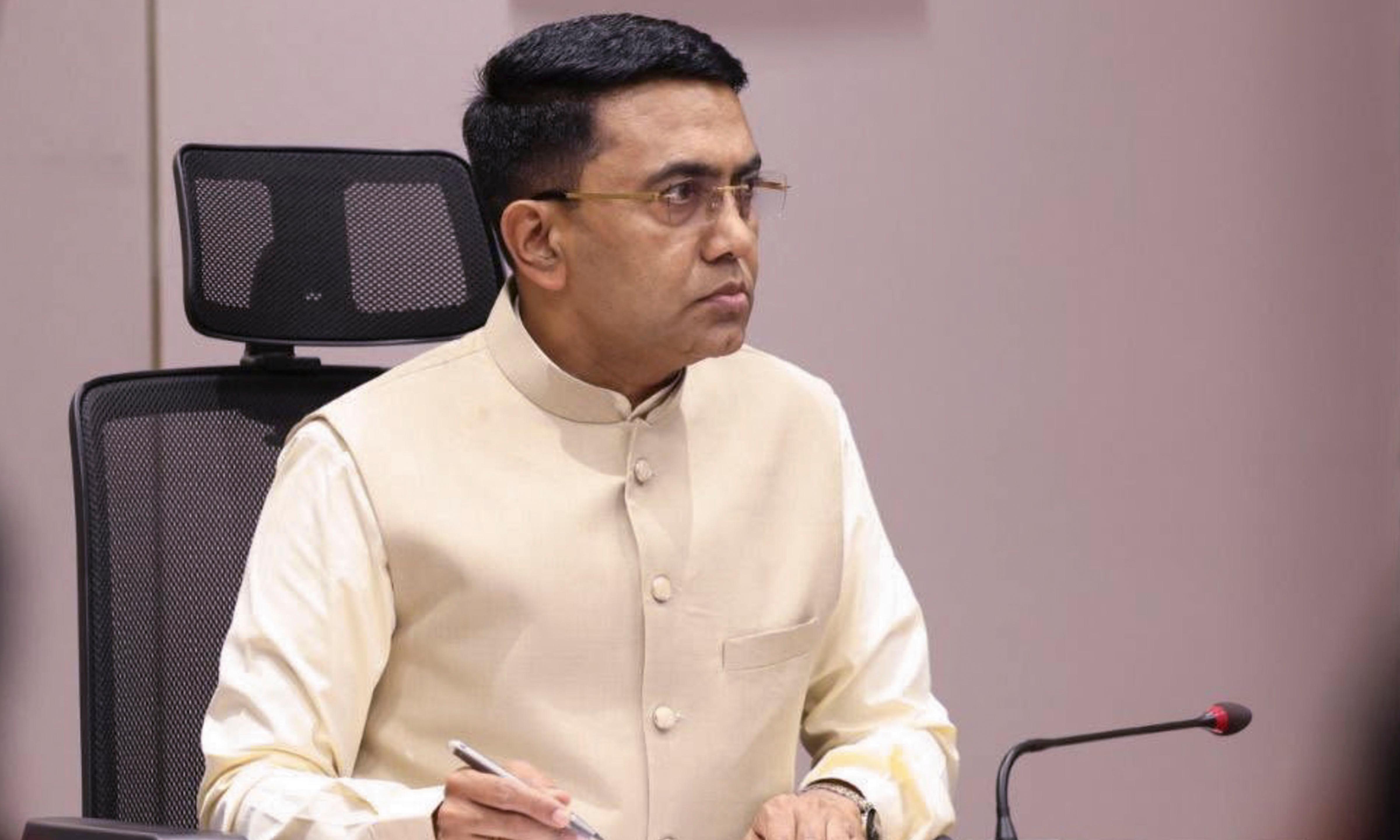 گوا CM Sawant اعتراض NEET را مورد انتقاد قرار می دهد، از پلاکاردهای عمر خالد سؤال می کند