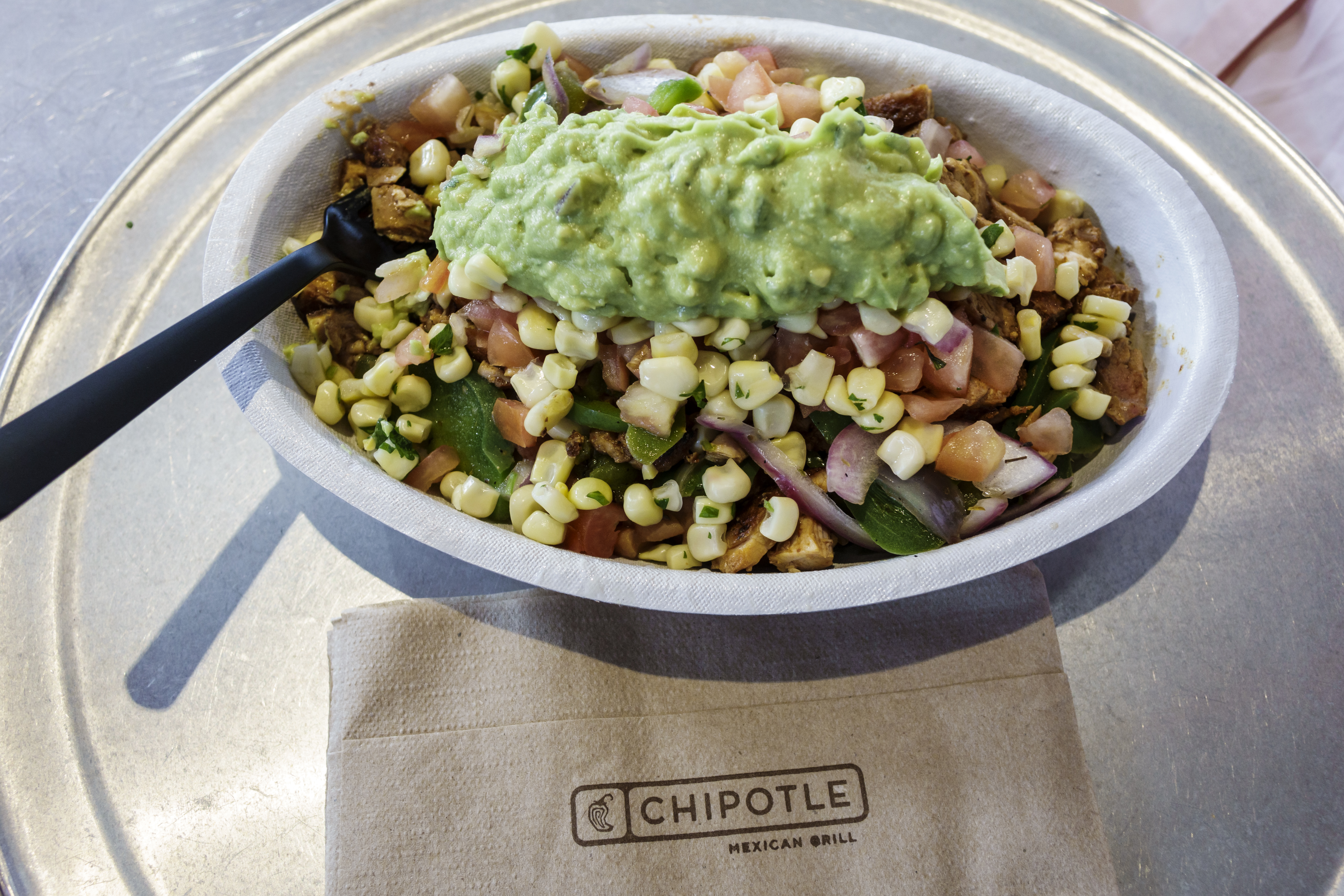مدیر عامل Chipotle می گوید این زنجیره در حال رفع یکی از بزرگترین مشکلات خود است