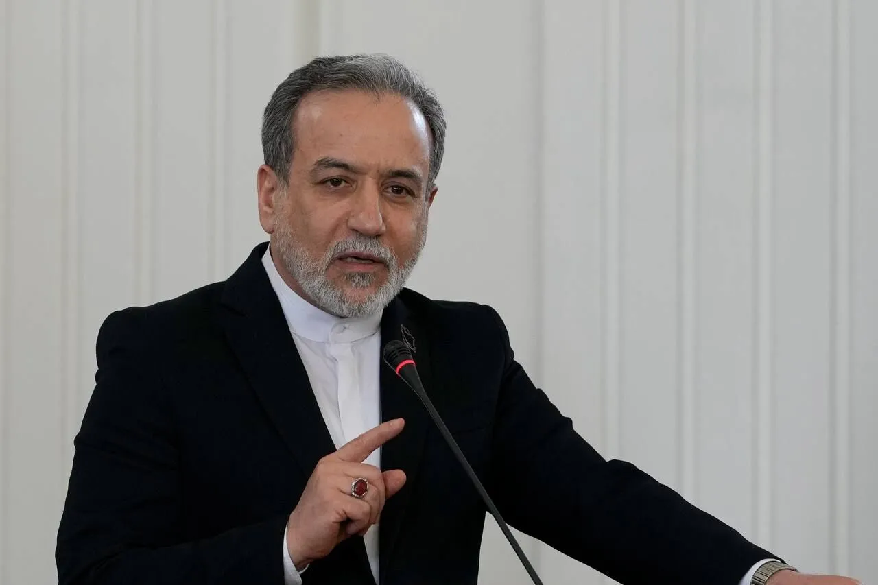 عراقچی: مراقب عملیاتهای «پرچم دروغین» اسرائیل باشید