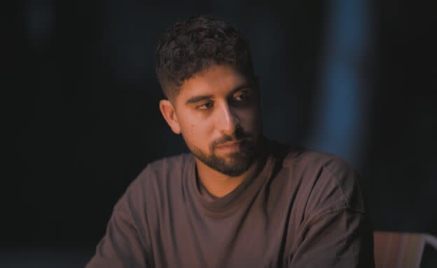 "هنوز با من": ایویاتار دیوید دوران اسارت را به یاد می آورد و در اولین مصاحبه مجبور شد قبر خود را کند.