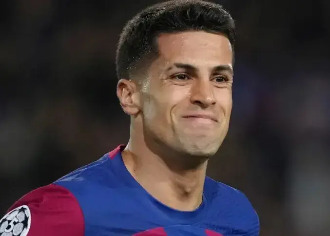 ستاره پرتغالی چشم انتظار توافق بارسا و الهلال