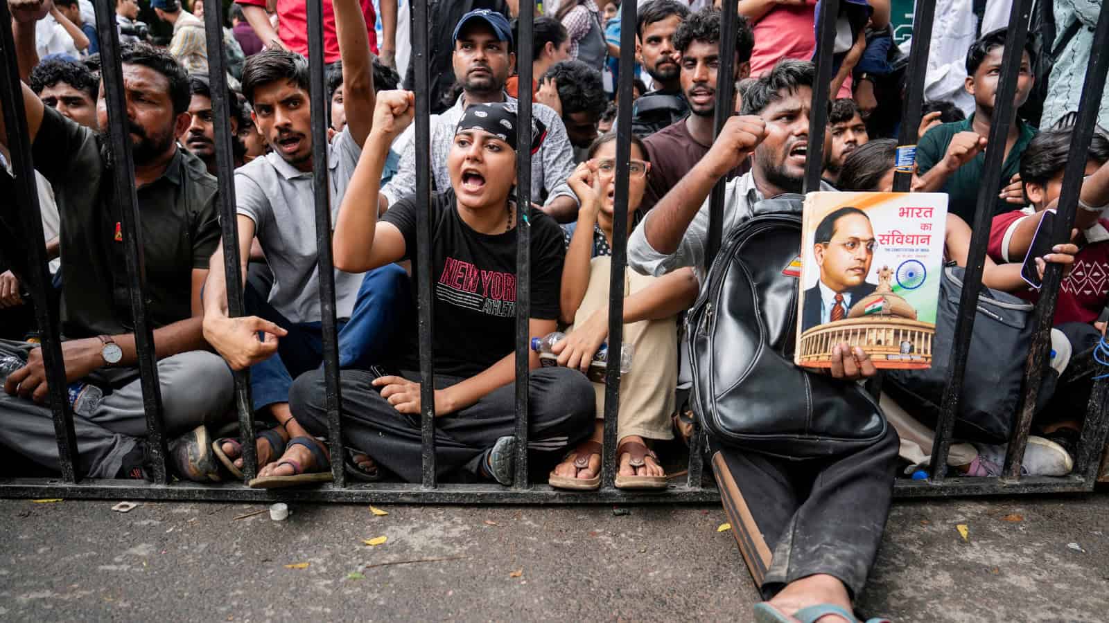 FIR علیه زن Noida به دلیل نظرات ضد PM به دهلی نقل مکان کرد