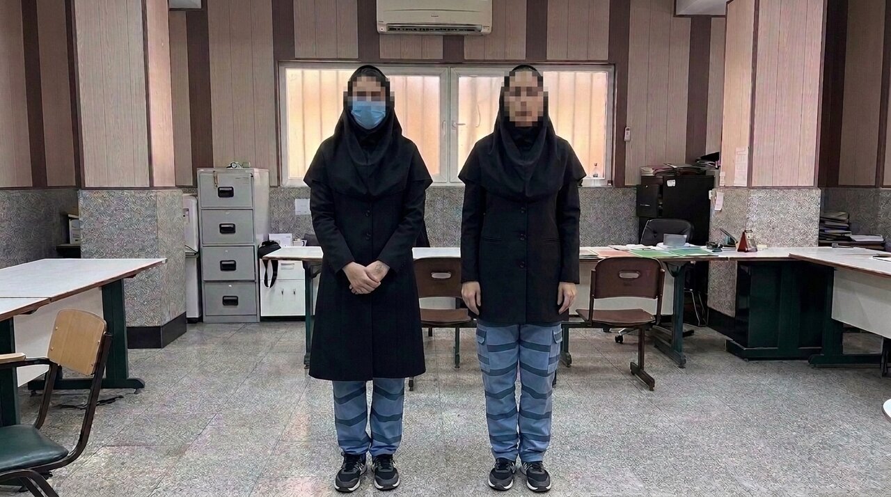 شگرد عجیب دخترعموهای سارق | متهمان به بهانه آموزش زبان قدم نقشه سرقتهایشان را عملی میکردند