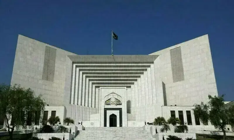 دادگاه عالی درخواست تجدیدنظر اتاق بنیانگذار PTI را می پذیرد و دستور رسیدگی به پرونده را در دادگاه صادر می کند