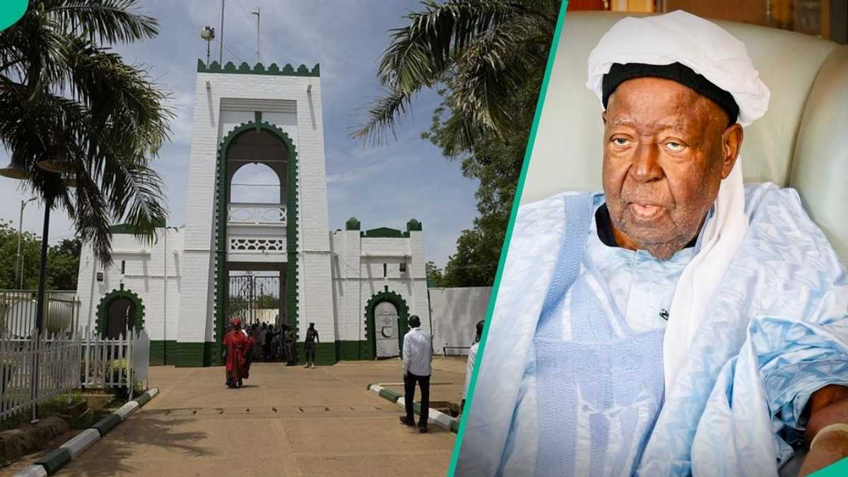 مسعود مدیر پسران شهر سوکوتو به سلطان به خاطر درگذشت ابوبکر وزیر سابق دارایی تسلیت گفت.