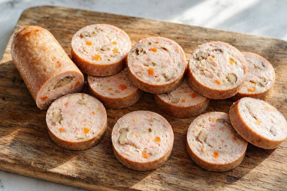 طرز تهیه کالباس مرغ خانگی در لیوان + فیلم | مواد لازم برای تهیه کالباس خانگی با مرغ چیست؟