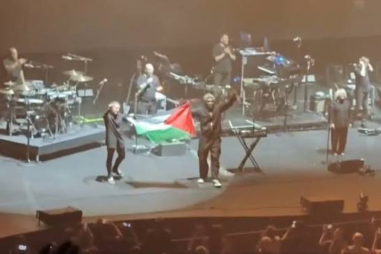 حمله گسترده به سنگاپور پس از پرچم فلسطین در کنسرت ممنوع شد