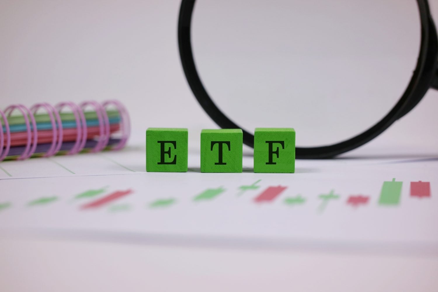 شما یک IRA را به ارث برده اید و IRS به شما 10 سال فرصت می دهد تا آن را خالی کنید. این 3 ETF هر سال حساب می شود