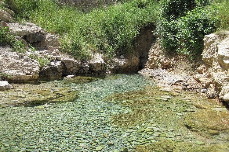 آبگرم مهمانک، چشمه‌ای جوشیده از دل کوه‌های مانه و سملقان