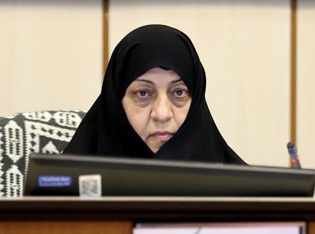 آبیاری ۸۰ هکتار از فضای سبز یزد با ۱۹ کیلومتر خط انتقال پساب