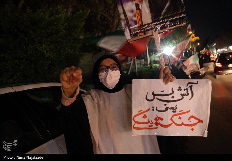 انتقاد شدید زیدآبادی از «ادبیات زهرآبگون!» جنگ طلبان در داخل کشور/ تا فضای سیاسی جولانگاه این افراد است چگونه میتوان سایهٔ جنگ را از سر کشور رفع کرد؟