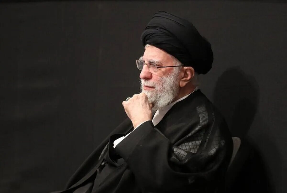 ببینید | شعرخوانی شاعر عراقی در وصف شهادت رهبر معظم انقلاب