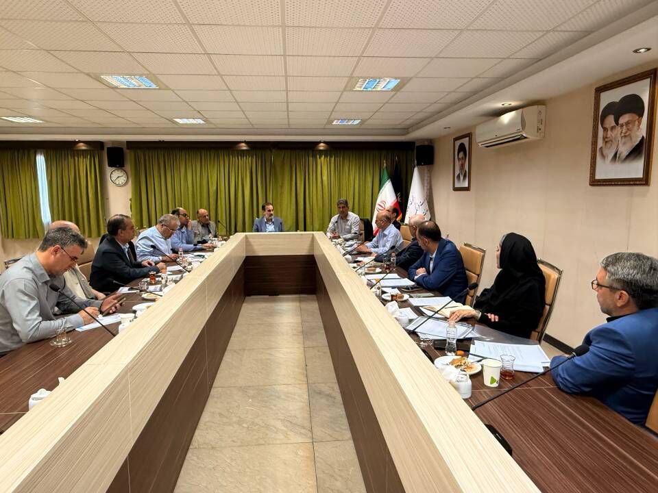 برگزاری مجمع سالیانه موسسه توسعه هنرهای تجسمی معاصر و برپایی میزگرد عکاسی
