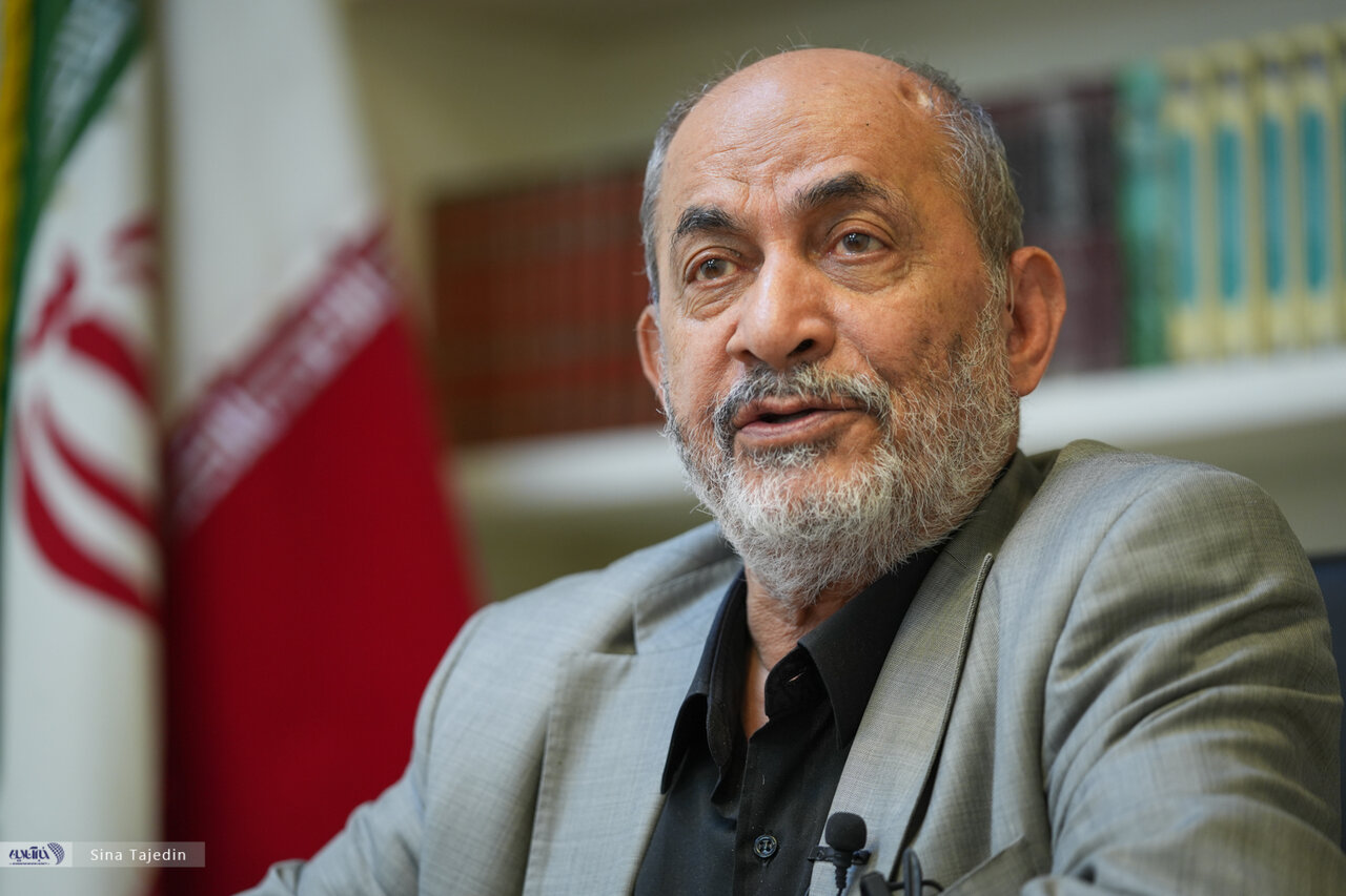 رفیقدوست: عوامل دشمن از جلسات روز ۹ اسفند اطلاع داشتند/برای من این سوال باقی است که چرا رهبر شهید جای خود را عوض نکردند؛ شاید از شوق شهادت...