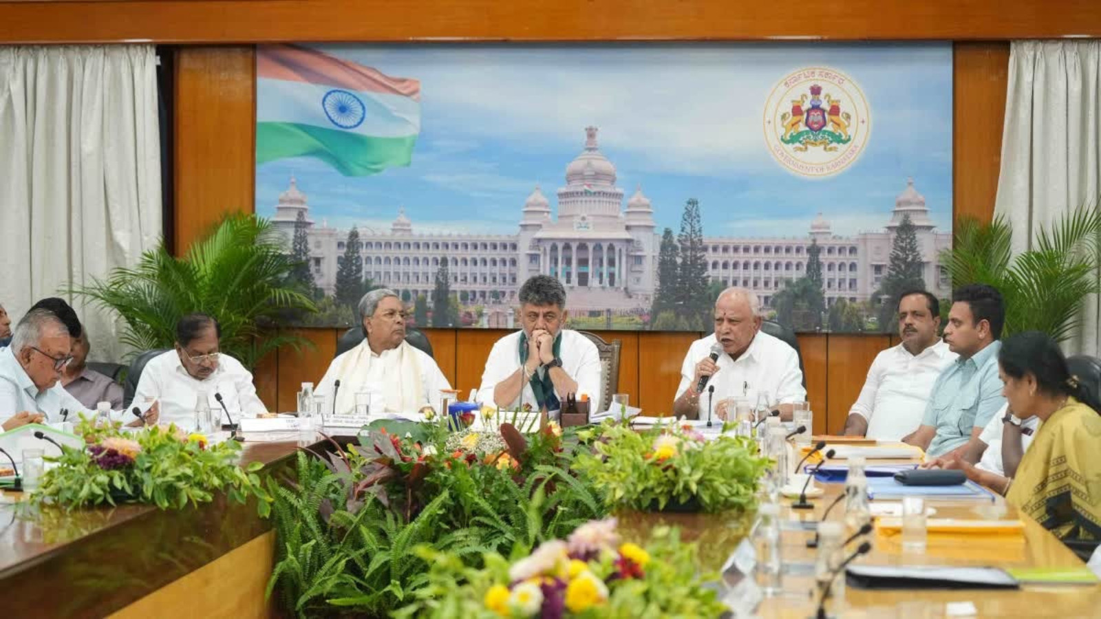 BJP از موضع دولت کارناتاکا در مورد اختلاف آب Cauvery حمایت می کند