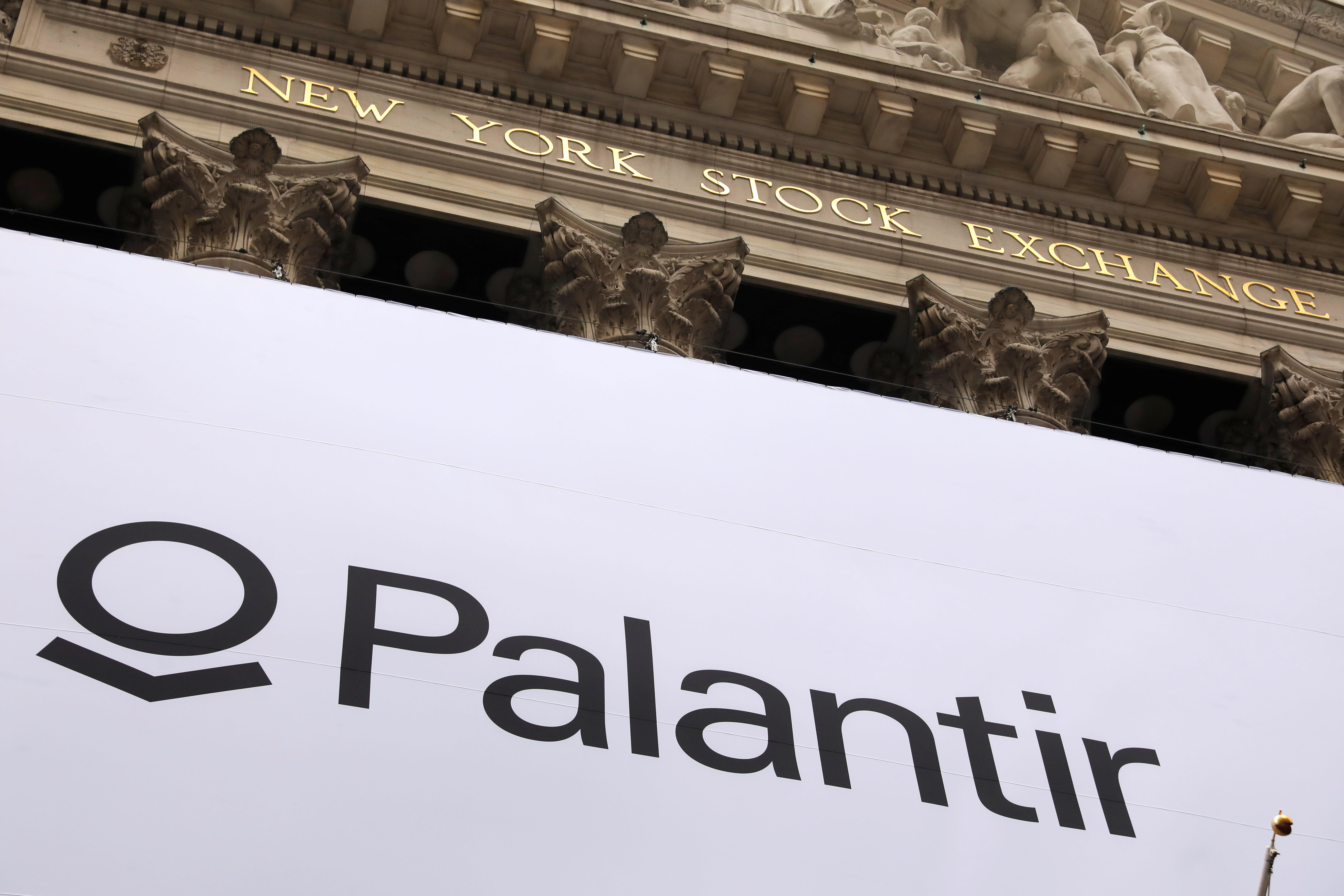 چرا سهام Palantir پس از درآمد بالاتر می رود: آمار صبحگاهی AlphaSpace