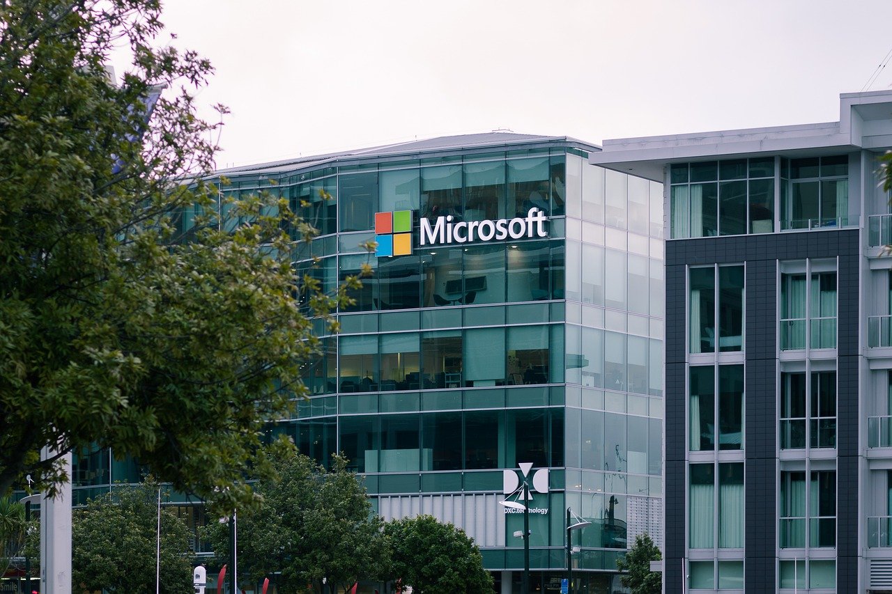 131 بسته AI مسموم به npm مایکروسافت (MSFT) ضربه زدند. CrowdStrike (CRWD) نمی تواند تقاضای فروش بهتری داشته باشد