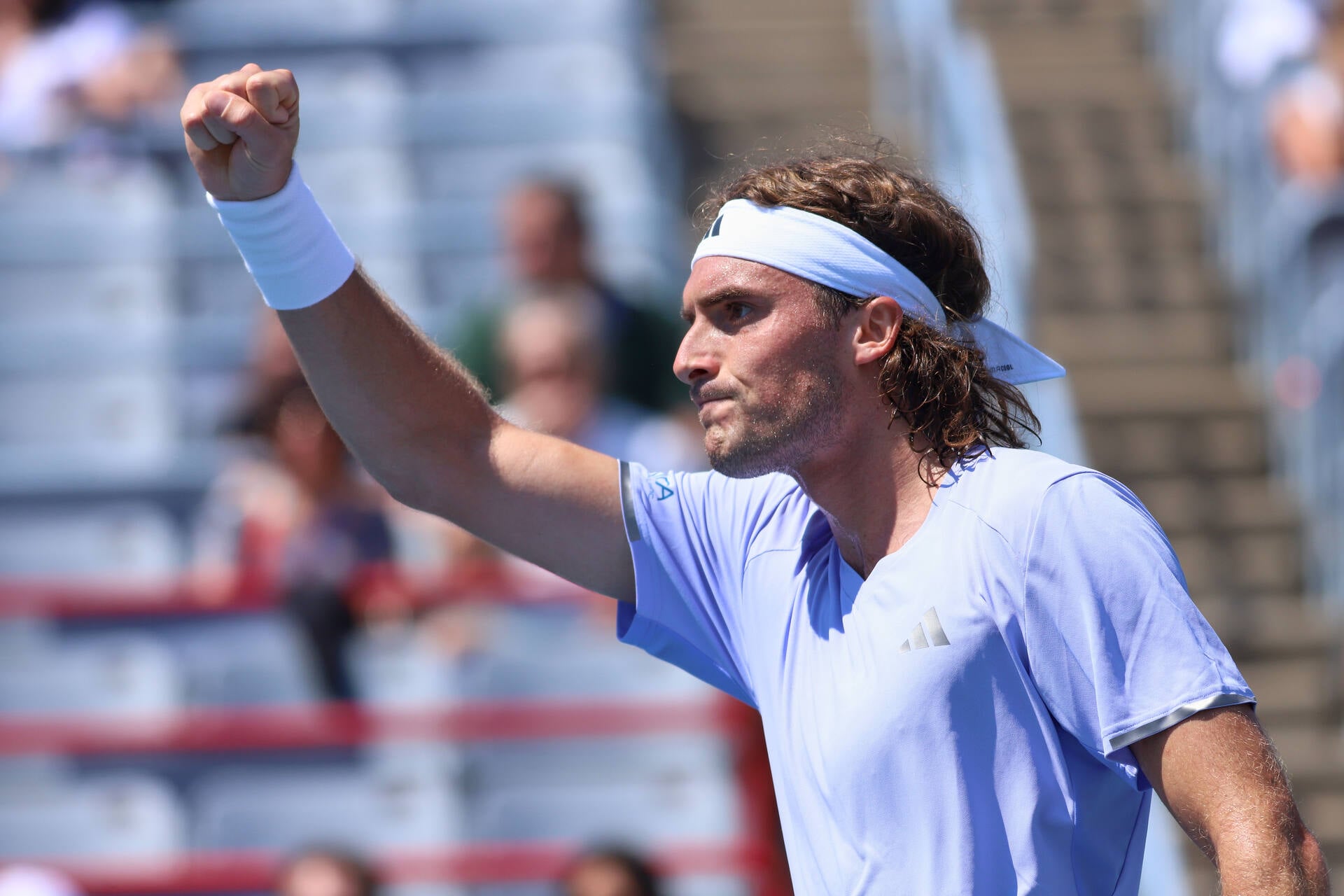 بازگشت Tsitsipas با پیروزی مونترال در دور اول ادامه دارد