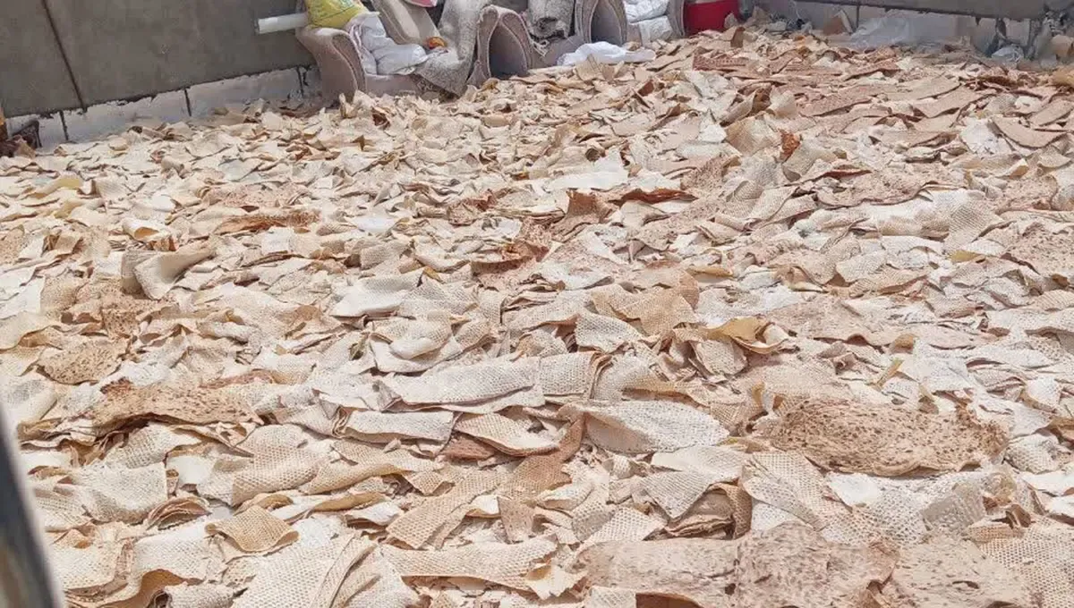 کشف ۶۲۰ قرص نان دپو شده برای تبدیل به نان خشک در اراک