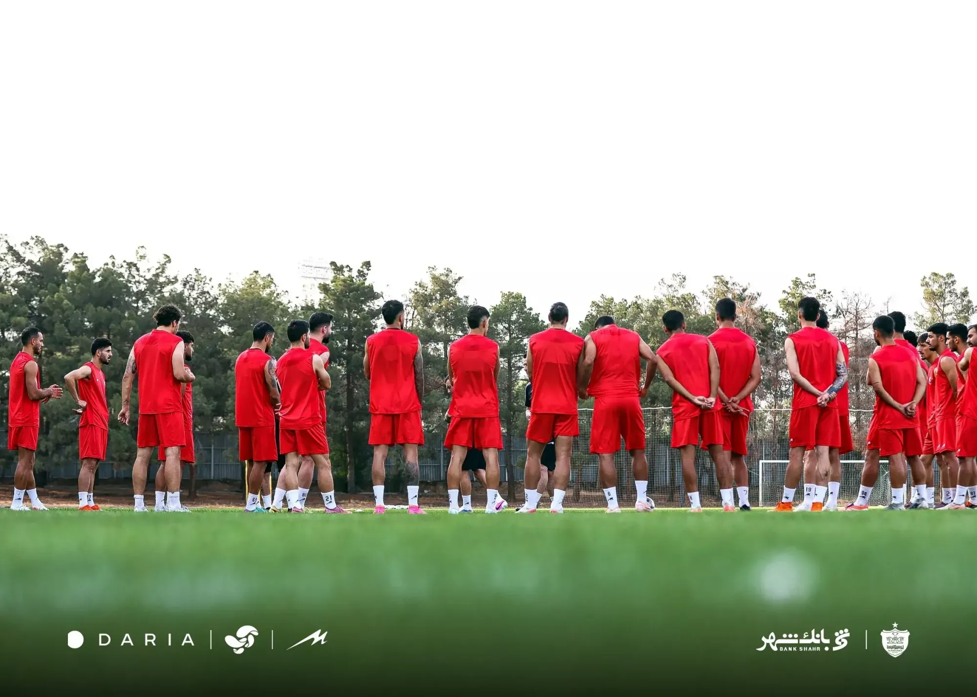 لباس کاپیتان‌ها خالی ماند/ اعلام رسمی: تغییر ناگهانی چند شماره در پرسپولیس!