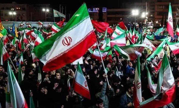 پوستر معناداری که کانال رهبر انقلاب منتشر کرد/ وحدت مکرّراً و مؤکّداً تذکر داده شد
