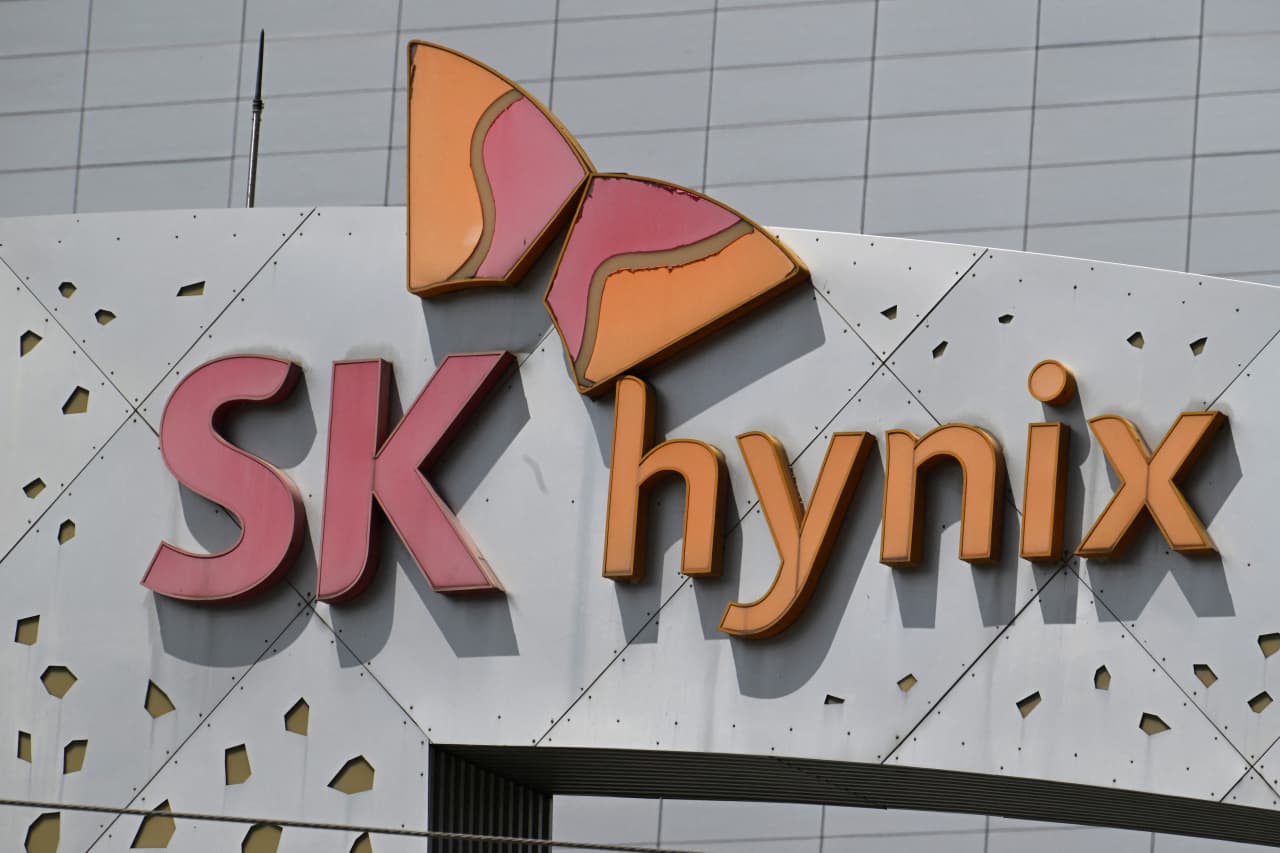 سقوط فلش برای مدت کوتاهی SK Hynix سقوط می کند در حالی که استراتژیست SocGen می گوید Shakeout کره ای تقریباً تمام شده است