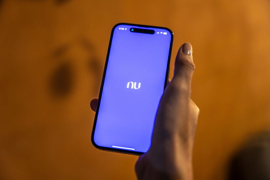 سهام Nu Holdings به سرعت در حال رشد است. آیا هنوز هم سزاوار رشد چندگانه است؟