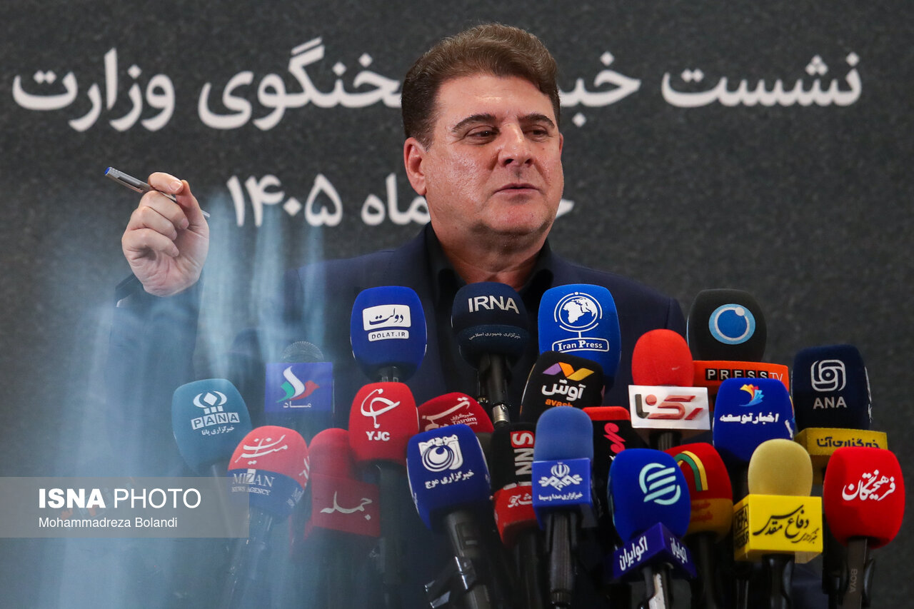 دولت فعلابرنامهای برای ورود اتوبوسهای کارکرده خارجی ندارد/ورود۴۰۰۰اتوبوس نو در دستورکار