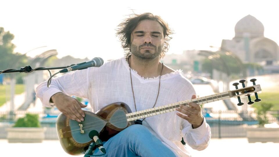 قمصری کنسرت‌هایش را شروع کرد