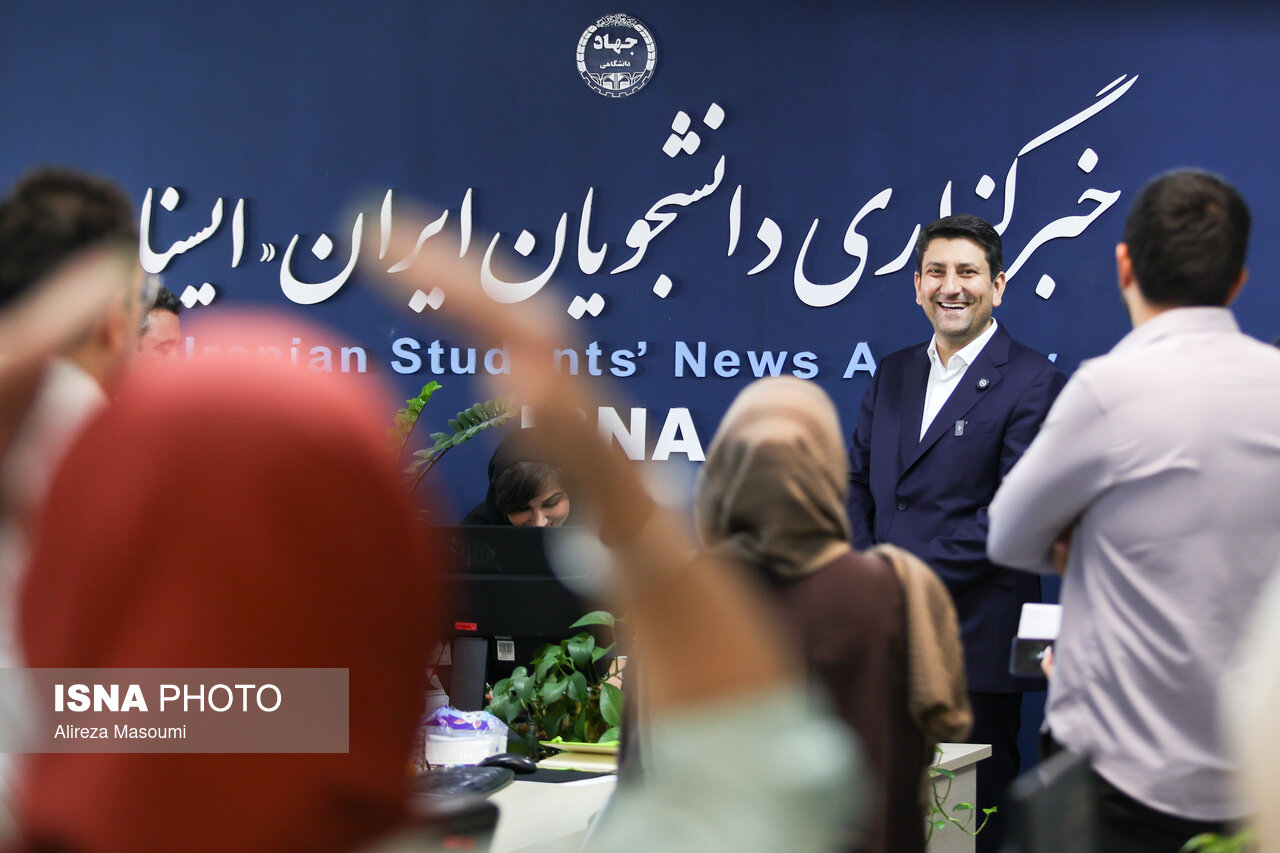 حضور وزیر ارتباطات و فناوری اطلاعات به مناسبت روز خبرنگار در ایسنا