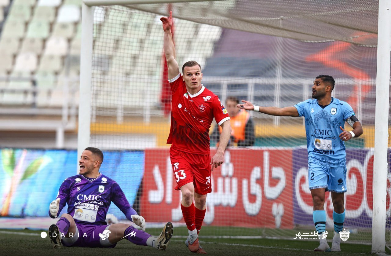 این پرسپولیسی بیخیال ایران نمیشود؛ ۷۰۰ هزار دلاری بدهید تا بروم!