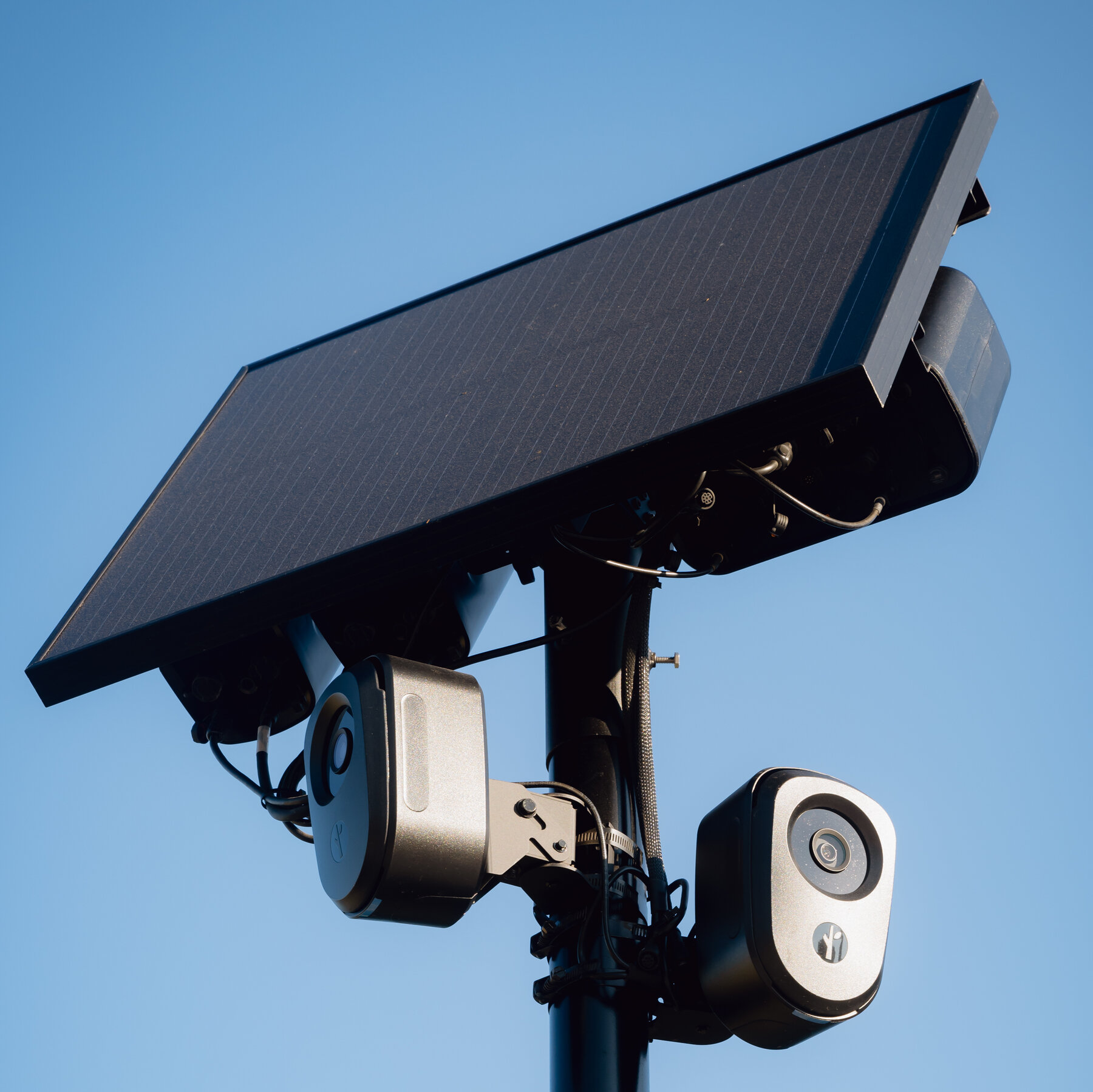 چگونه دوربینها میتوانند هر خودرویی را در ایالات متحده و ایرانی Catch-22 ردیابی کنند