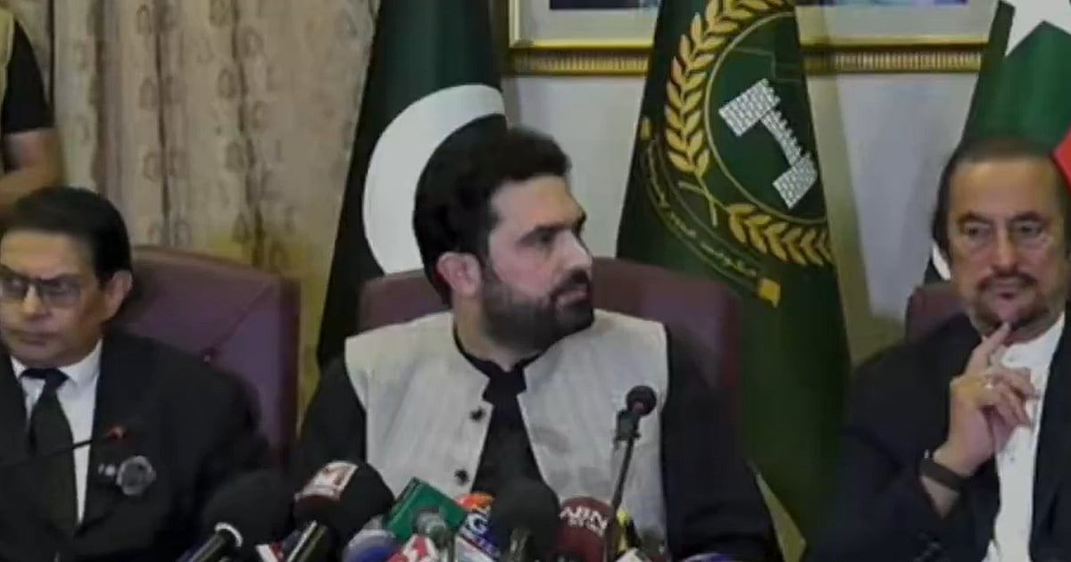 هشدار حزب تحریک انصاف نسبت به اعتراضات سراسری در صورتی که عمران خان از ملاقات با رهبران حزب در زندان خودداری شود