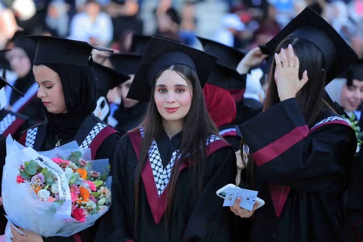 تصاویر دیدنی از بزرگترین جشن فارغالتحصیلی فلسطین