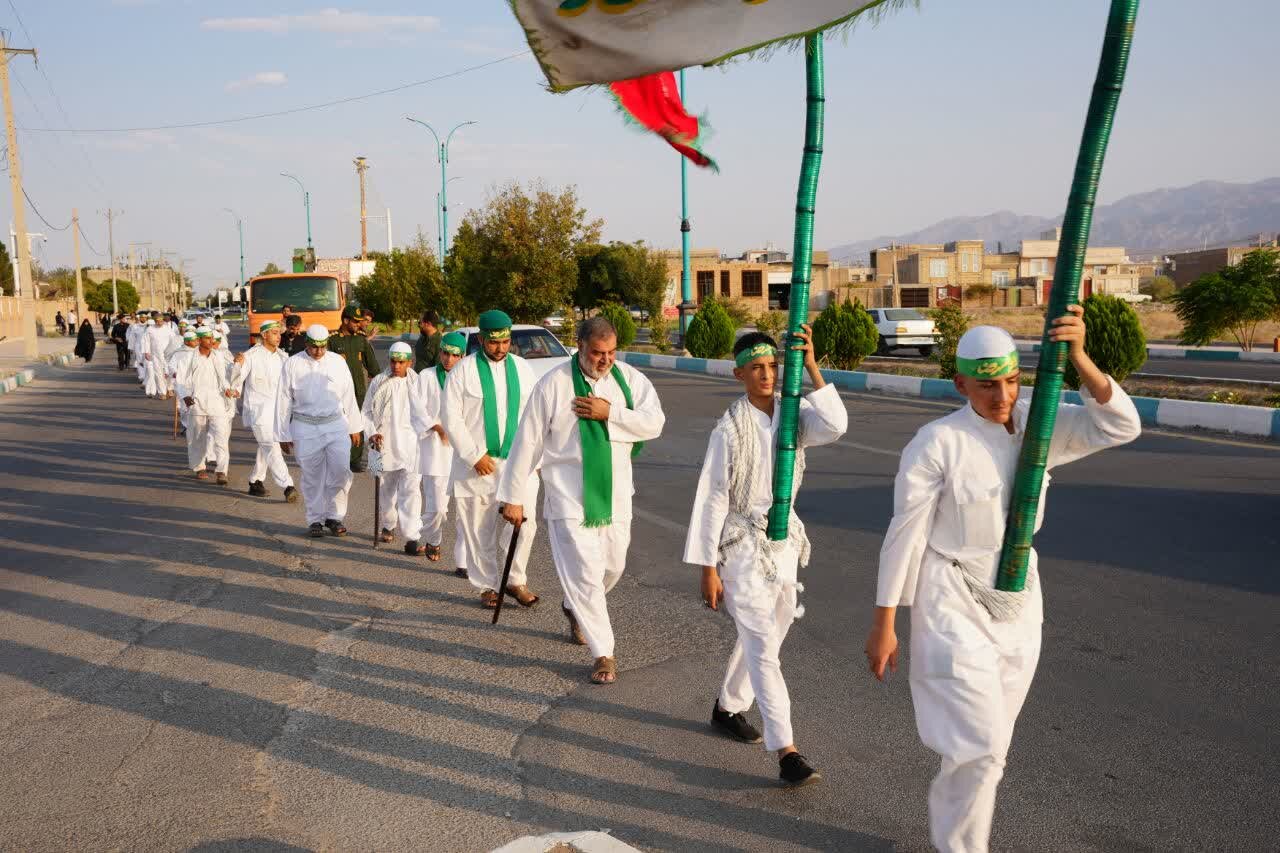 آغاز پنجمین سفر پیاده‌روی «زینبیون بهاباد» به مشهد مقدس