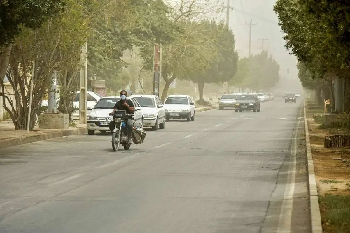 هواشناسی: وزش باد و گرد و خاک در راه تهران