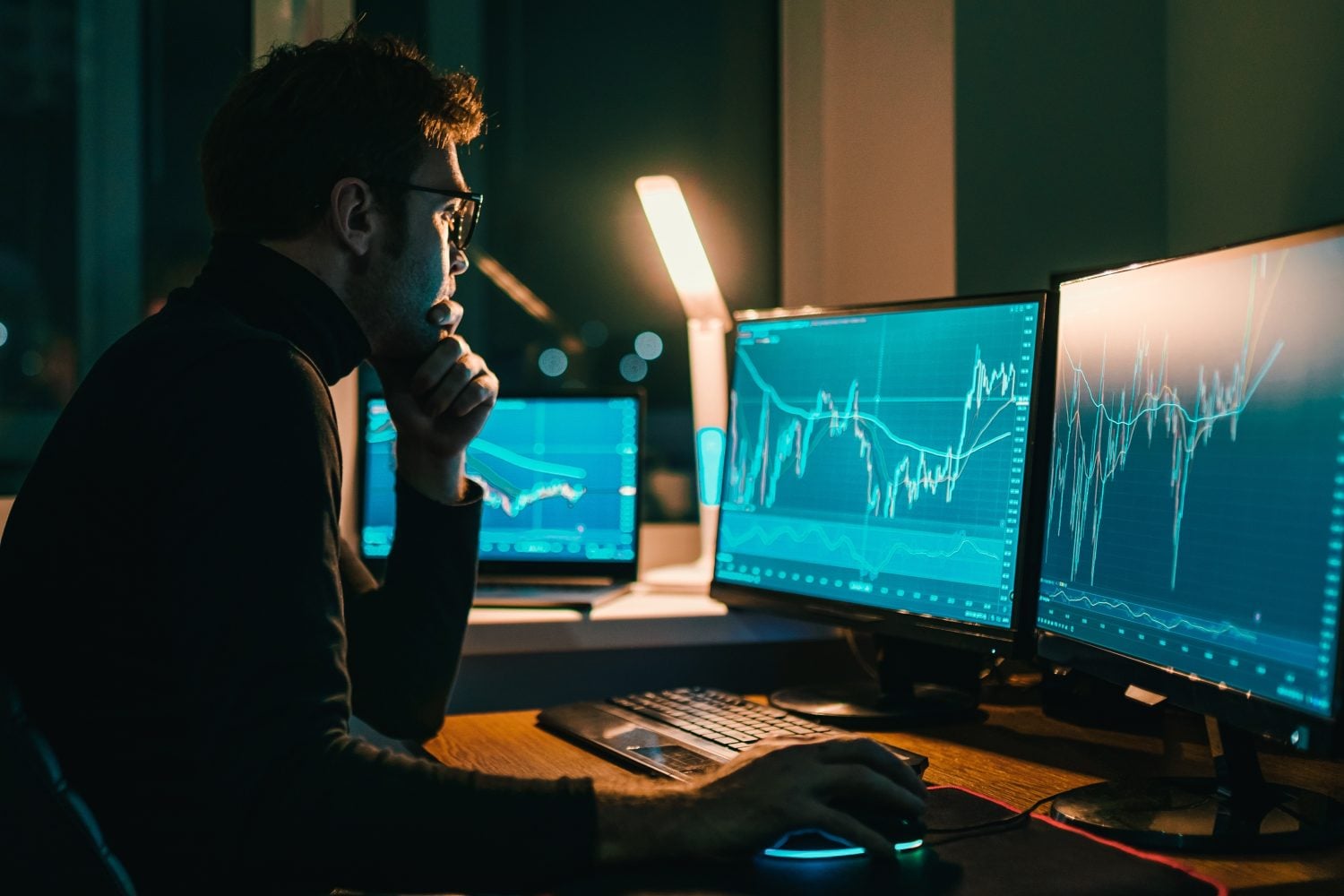 XRP در مقابل HYPE: کدام کوین شکست خورده اول بازیابی می شود؟