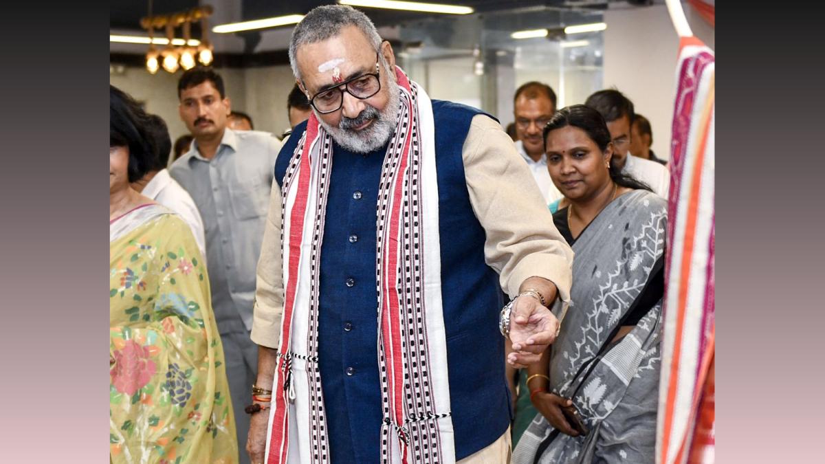 Giriraj Singh: Handloom و Tech باید با هم پیشرفت کنند