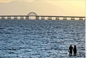 نگین فیروزه ای آذربایجان گرفتار در وعده ها/گردشگران به دریاچه ارومیه برگشتند، زیرساخت‌ها جا ماندند