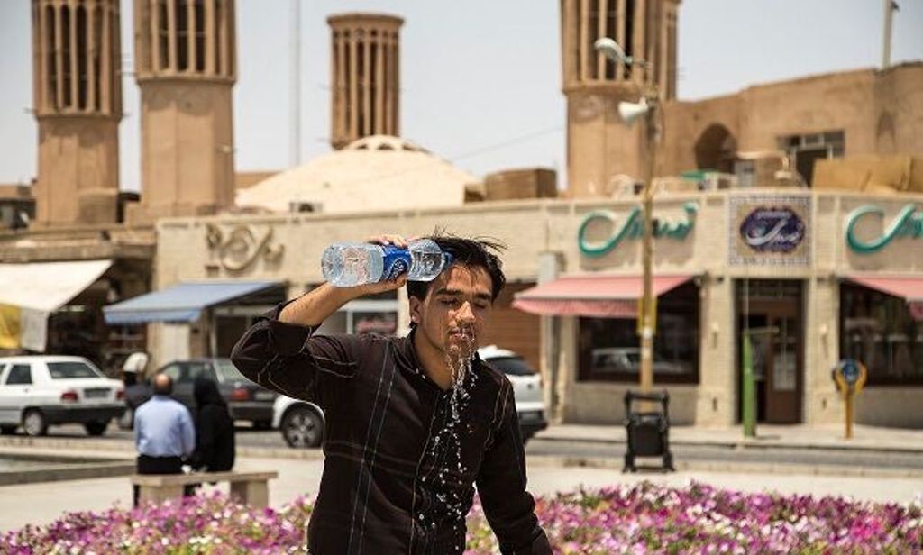 ۱۶ منطقه یزد همچنان دمای بالای ۴۰ درجه دارند